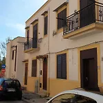 Mediterraneo House